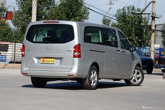 2016款奔驰威霆2.0T自动精英版