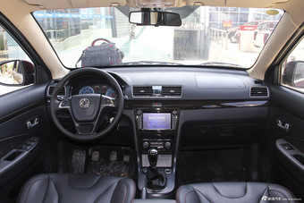 2016款风光370 1.5L手动尊享型7座图片