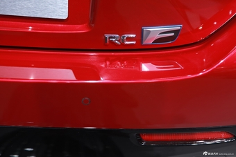 雷克萨斯RC F