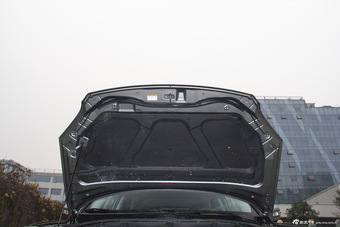 2013款狮跑 2.0L自动两驱DLX