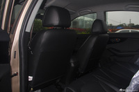 2015款V CROSS 1.5L手动智趣型