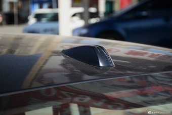 2016款奔腾B90 1.8T自动尊贵型十周年纪念版