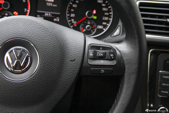 2014款帕萨特2.0T DSG至尊版