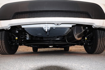 2015款绅宝D20两厢1.5L自动乐享版