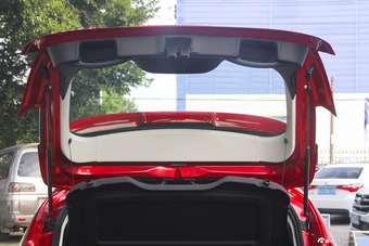 2015款福克斯两厢1.6L自动舒适型