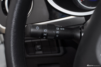 2015款中华V3 1.5T手动都市型