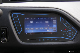 2013款荣威E50标准型