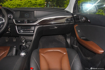 2015款V5菱致plus 1.5L手动智尊型