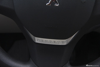 2014款东风标致408 1.8L自动豪华版