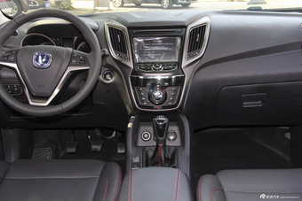 2016款长安CS75 2.0L手动豪华型国5