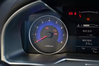 2016款吉利帝豪1.5L手动三厢向上版