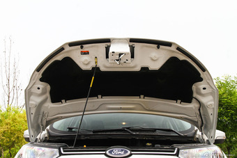 2013款翼搏1.5L自动尊贵型