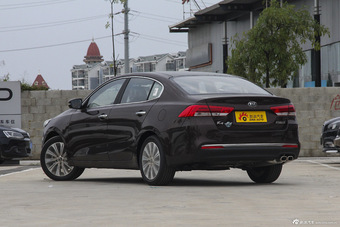 2014款起亚K4 1.8L自动DLX