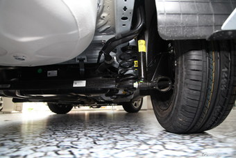 2014款爱唯欧三厢1.4L手动舒享版