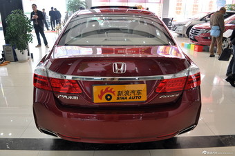 2014款雅阁2.0EXN豪华导航版 探戈红