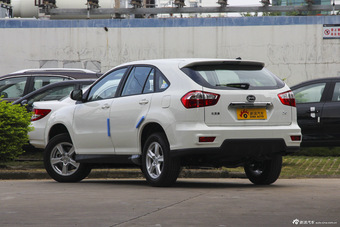 2014款比亚迪S6 2.0L手动豪华型