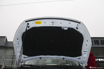 2015款艾瑞泽7 1.6L手动致享版