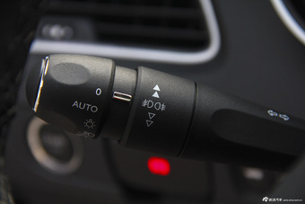 2015款东风标致508 1.6THP 自动致臻版