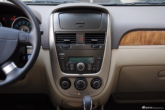 2015款凯越1.5L自动经典型