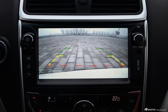 2016款吉利帝豪1.5L自动RS两厢向上版