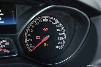 2015款福克斯ST 2.0T手动标准版