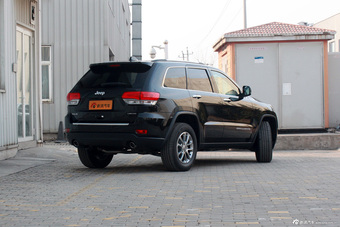 2015款大切诺基到店实拍