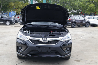 2016款比亚迪宋1.5TI手动豪华型图片