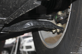 2015款改款野马T70 1.8TCVT优雅型