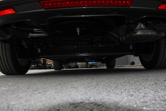 2014款GL8商务车3.0L自动GT豪华商务豪雅版