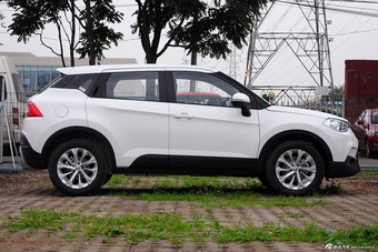 2015款中华V3 1.5L手动智能型