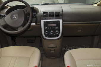 2014款GL8商务车2.4L自动经典版