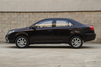 2016款吉利金刚三厢1.5L手动精英型 国V