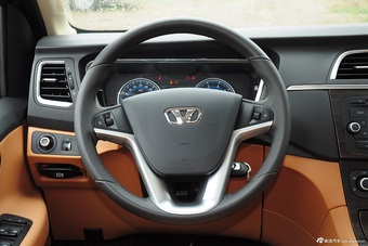 2015款华颂7 2.0T自动豪华型