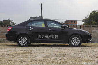 2016款吉利帝豪1.5L手动三厢时尚版