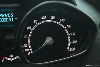 2013款嘉年华三厢1.5L自动时尚型