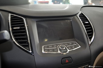 2013款奔腾B50 1.6L自动豪华版