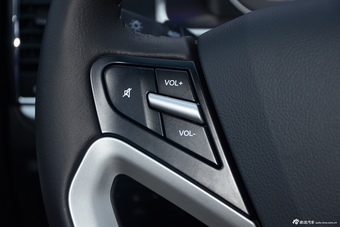 2016款吉利帝豪1.3T手动三厢向上版