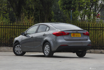 2015款起亚K3 1.6L手动GL