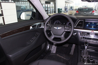 2015款现代捷恩斯到店实拍