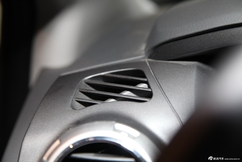 2014款爱腾2.3L自动四驱豪华汽油版图片