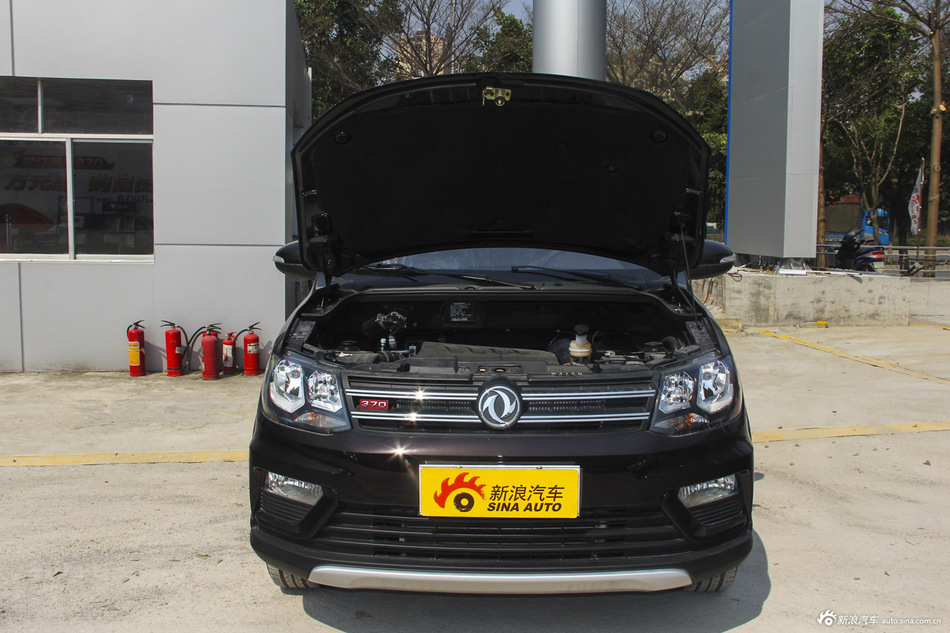 2016款风光370 1.5L手动精英居家版7座