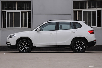 2014款中华V5 1.5T手动两驱运动型
