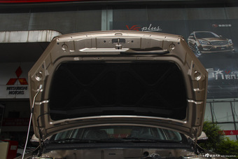 2015款V CROSS 1.5L手动智趣型