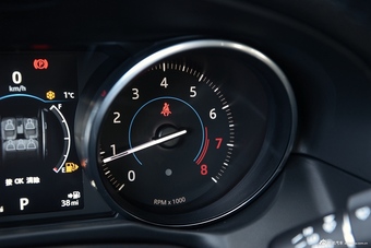 2016款捷豹XF 2.0T自动两驱风华版