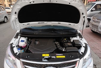 2015款奇瑞E3 1.5L手动实尚版