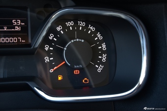 2016款雪铁龙C4世嘉1.6L手动豪华型