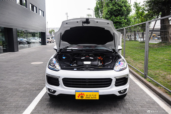 2015款卡宴Cayenne S E-Hybrid 3.0T自动