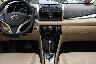 2014款威驰1.5L自动智尊版