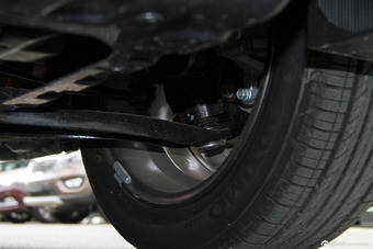 2015款起亚K2 1.6L自动Premium三厢