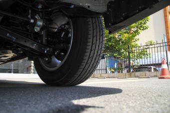 2016款傲虎 2.5L自动豪华导航版